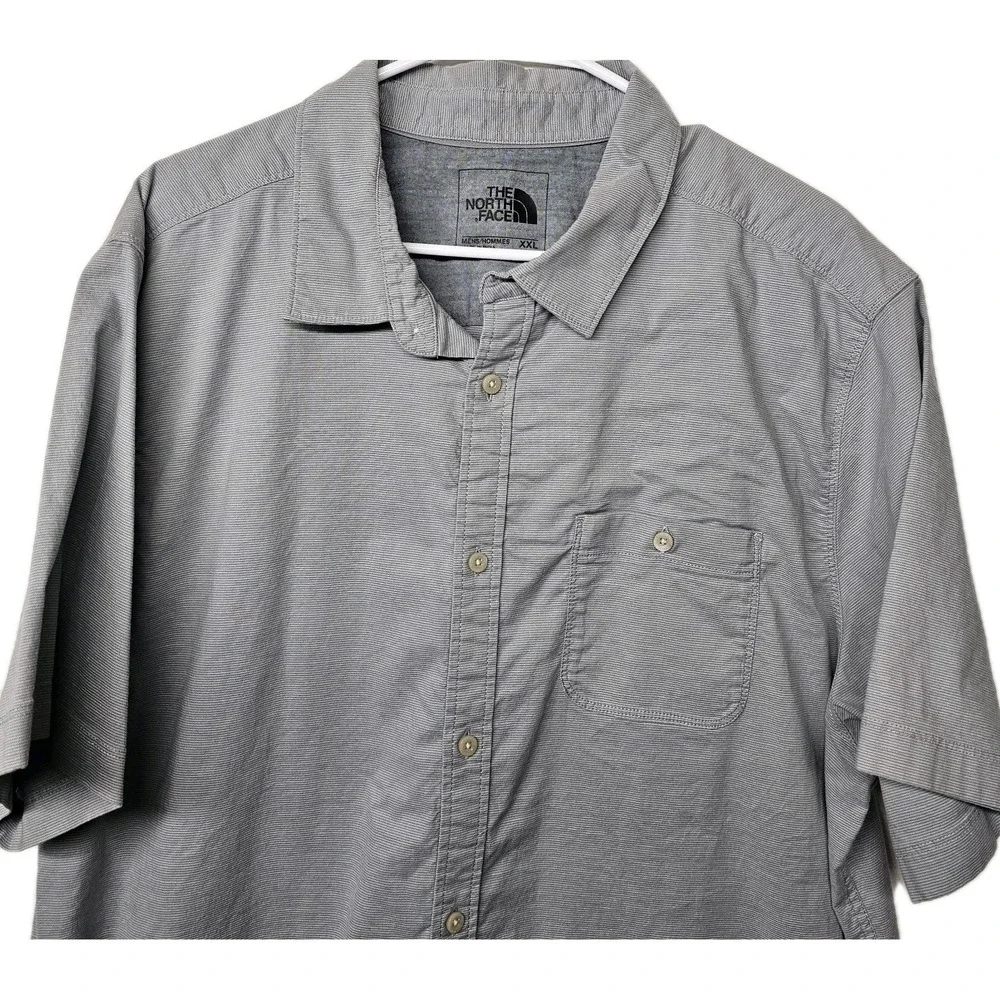 The North Face Shirt Mens 2XL XXL Gray‎ Stripe Button Up Short Sleeve Pocket EUC